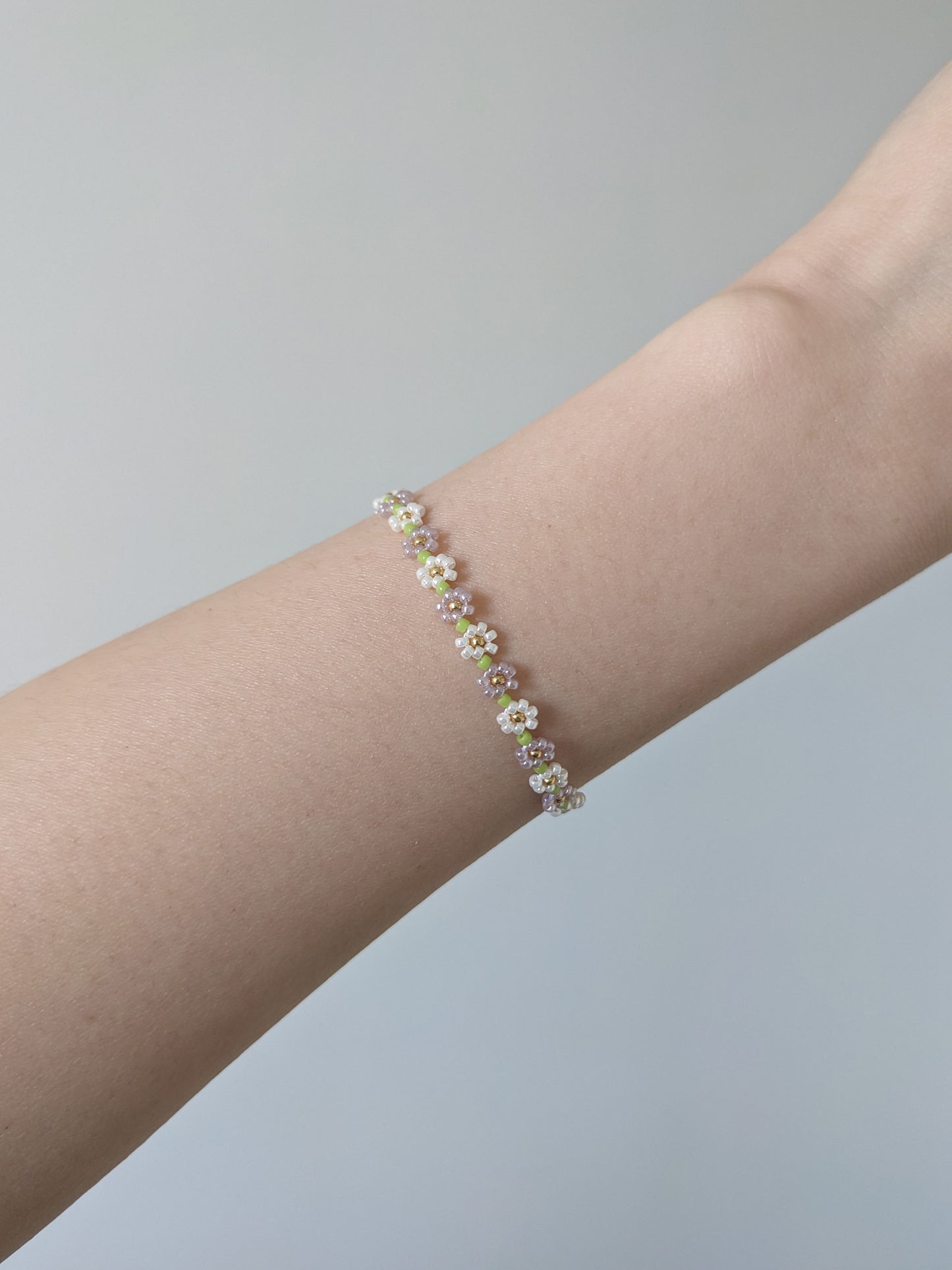 Tiny Flower Bracelet β Lilac β Spring Exclusive