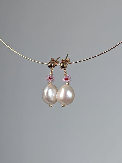 Tiny Flower Earrings ∙ Cherry Blossom