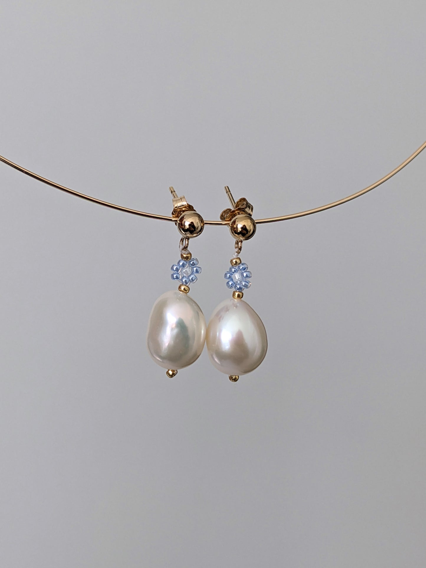Tiny Flower Earrings ∙ Daylight