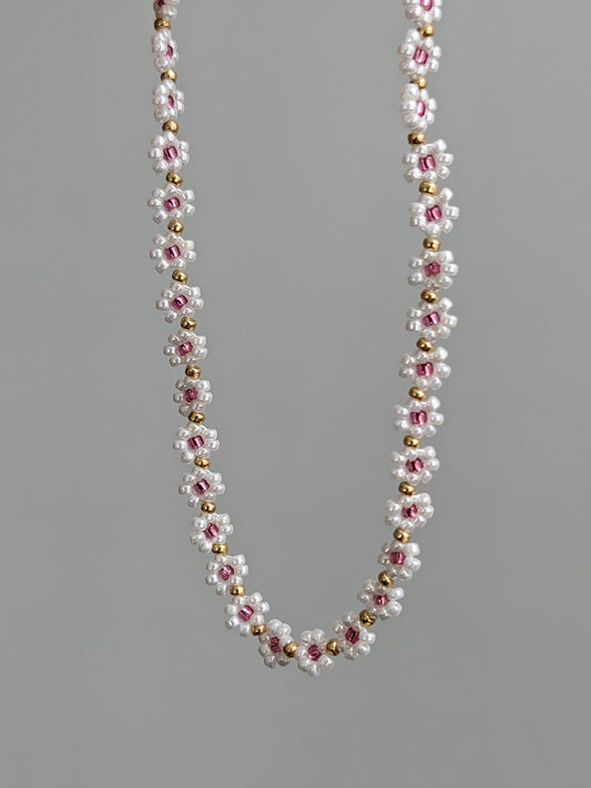 Tiny Flower Necklace ∙ Magnolia