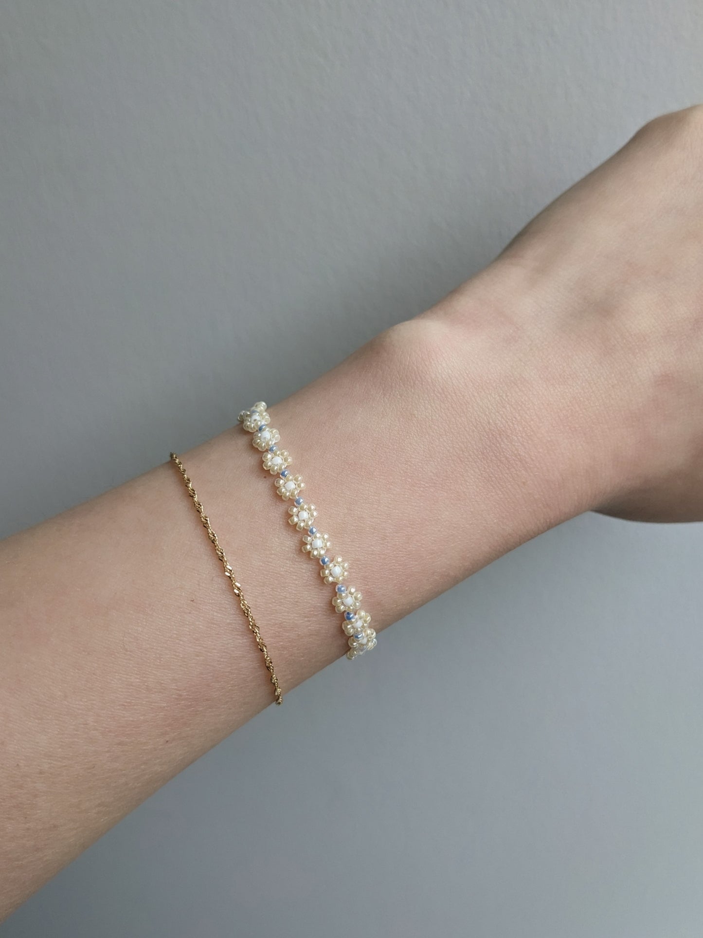 Tiny Flower Bracelet ∙ Morning Air
