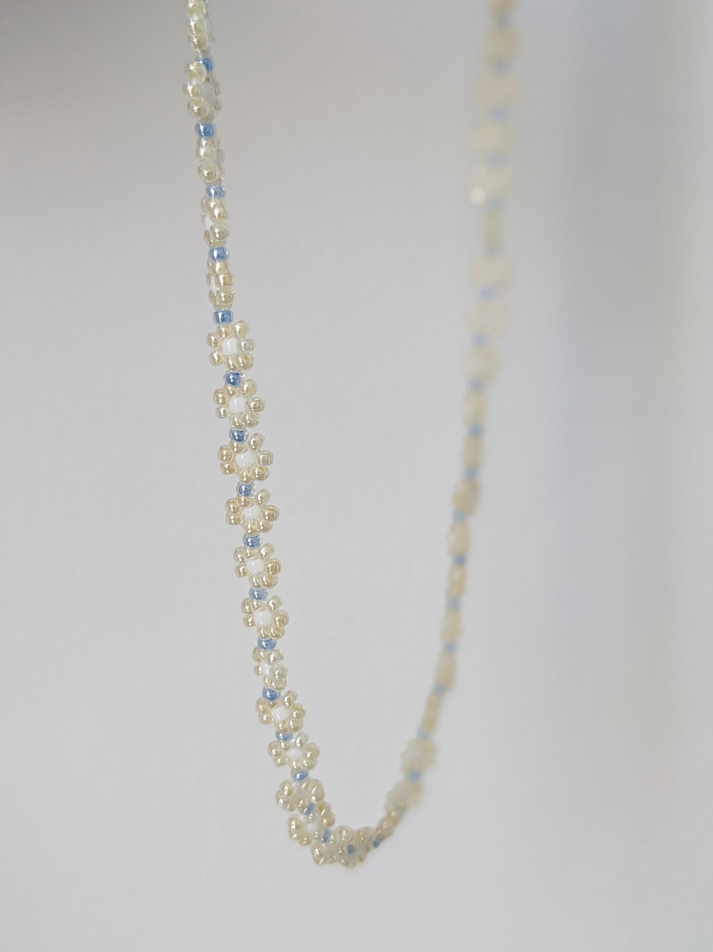 Tiny Flower Necklace ∙ Morning Air